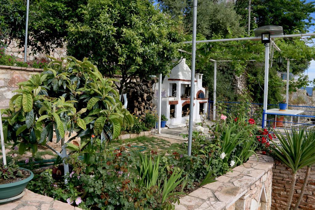 Holiday Home Ali Piqeras Esterno foto
